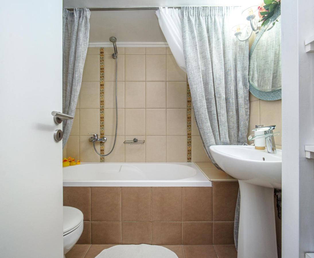 Luxury Apartments Zeas พีเรียส ภายนอก รูปภาพ